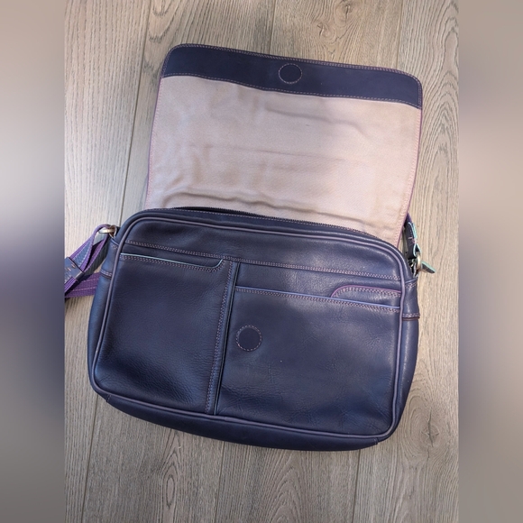 My wallet leather purple crossbody - Picture 2 of 4